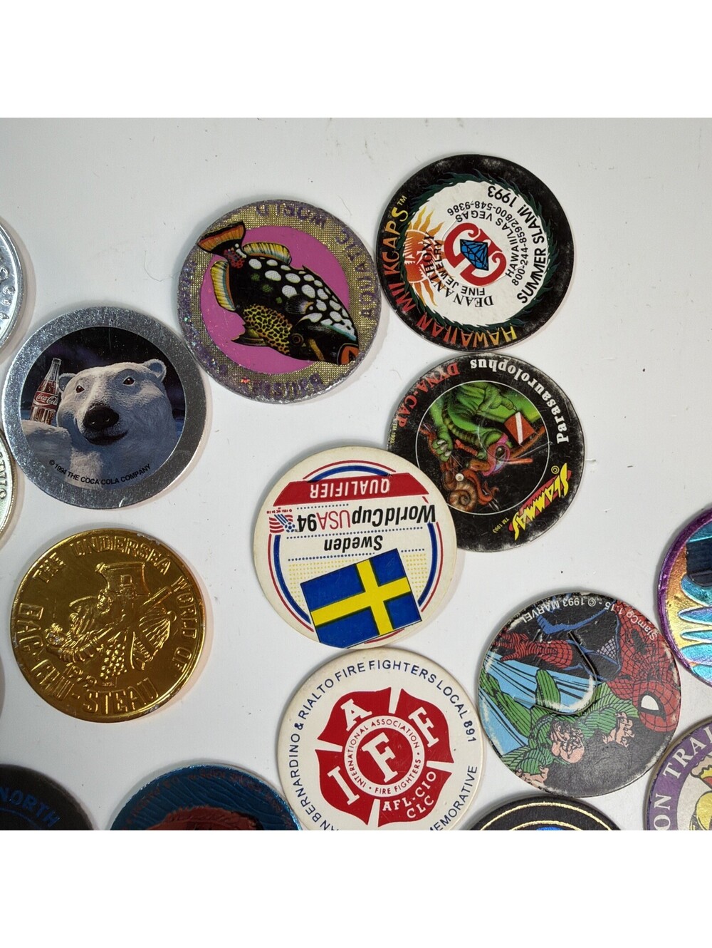 Lot Of 63 Pogs Slammers Solid Metal Plastic Cardboard Many Styles Big Value!! - Picture 4 of 14